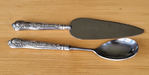 Vintage ornate serving - serving, cutlery