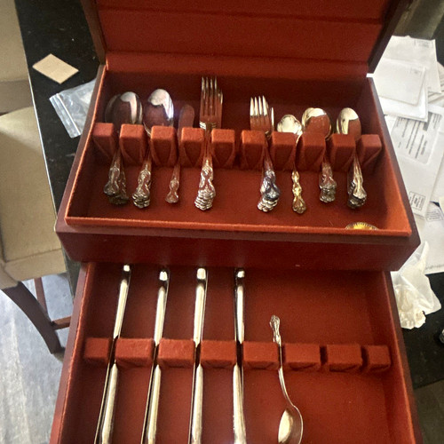 Ornate silver metal piece - silver, 14-piece