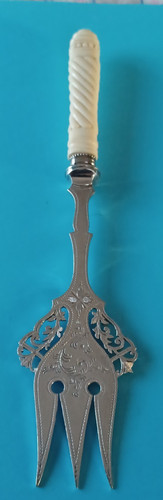 Stunning ornate pierced chased - ornate,
